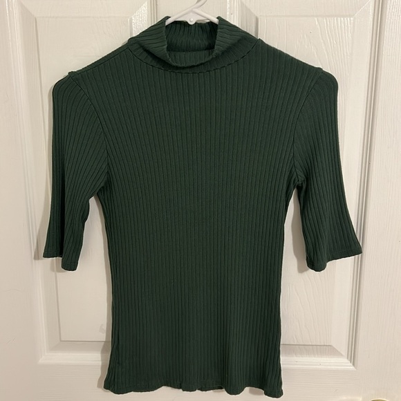 Reformation Ribbed Knit Leia Mock Turtleneck Top in Sage Gren New Size Small - Picture 5 of 11